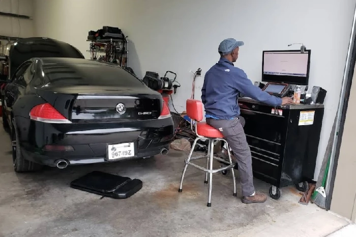 Professional mobile car mechanic in Suffolk, VA